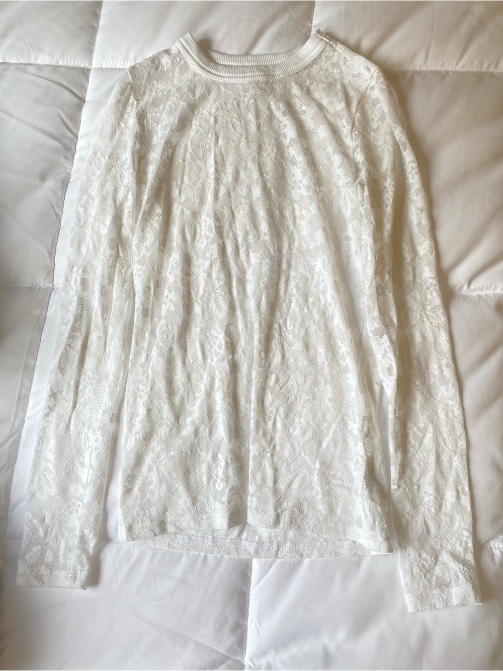aerie White Floral Lace Long Sleeve Top